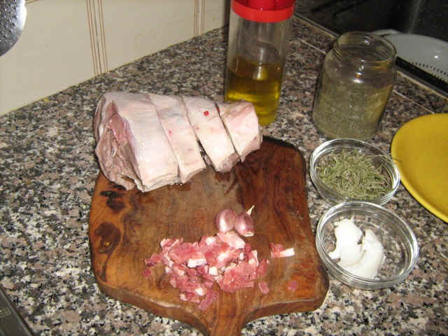 cooking lamb leg