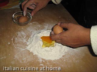 egg pasta dough preparation