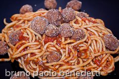 homemade meatballs spaghetti