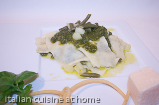 mandilli de saea with pesto Genovese