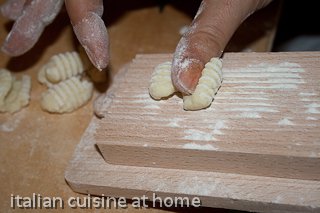 using finger with gnocchi board